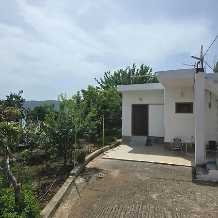 Mecaj Sarandë